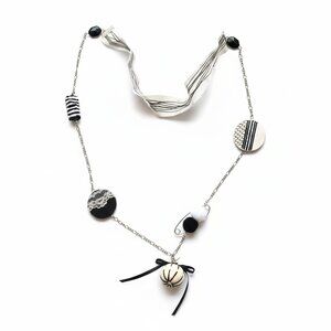 CREATION - Pompom long necklace - ruban beads fabric - black white